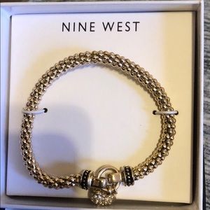 Nine West goldstones bracelet with dangle heart
